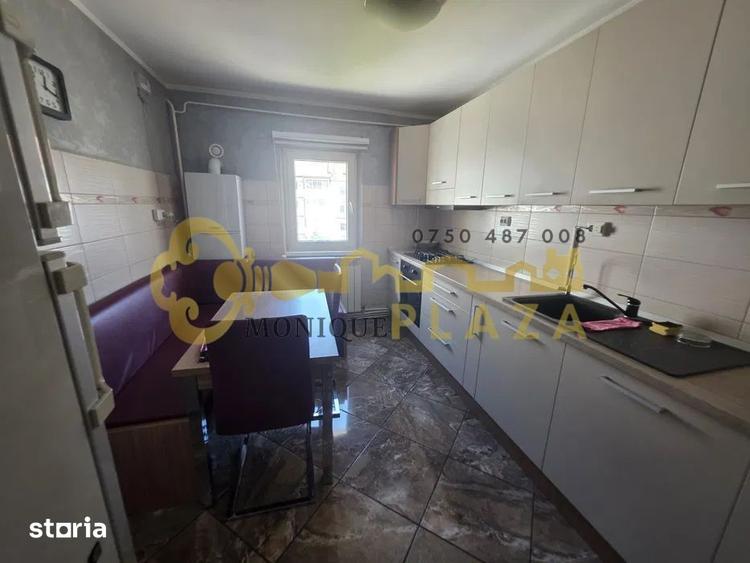 Apartament cu 3 camere, mobilat în Central