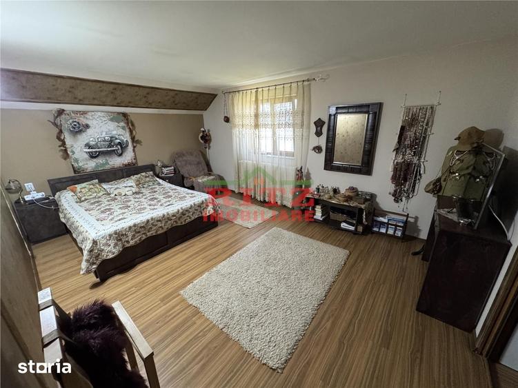 Casă cu 6 camere cu Teren 601 Mp în Central