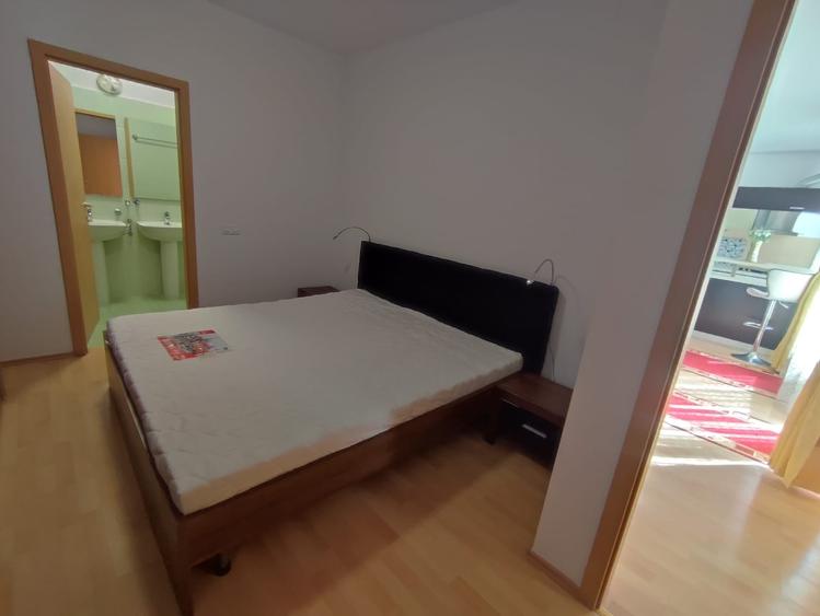 Apartament cu 3 camere semidecomandat, mobilat în Liviu Rebreanu