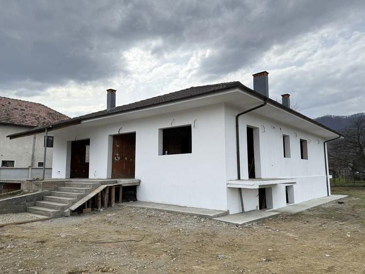 Casa noua in Calimanesti - 1