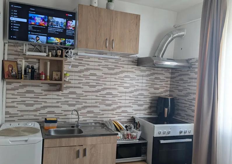 Vand camera de camin cu baie proprie - 2