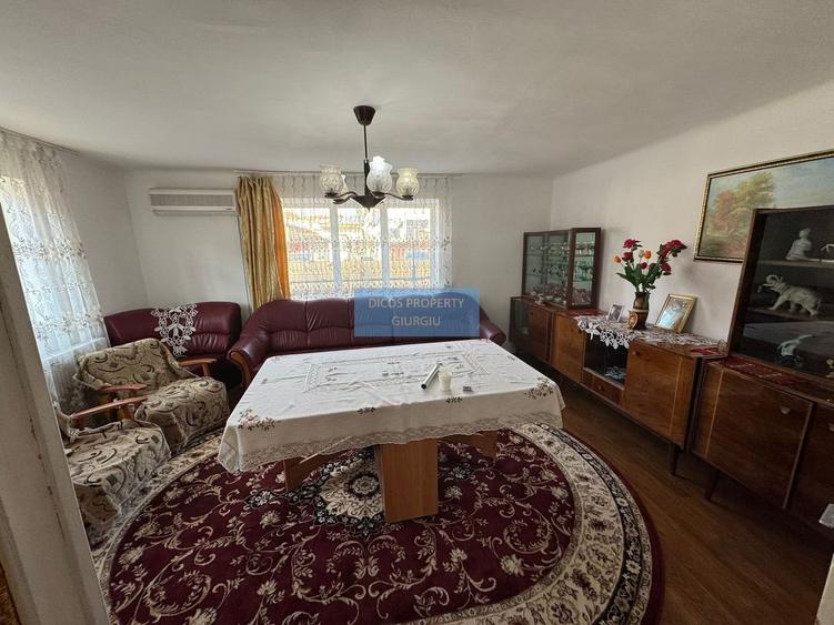 De Vânzare - Casă, Strada Griviței - 29