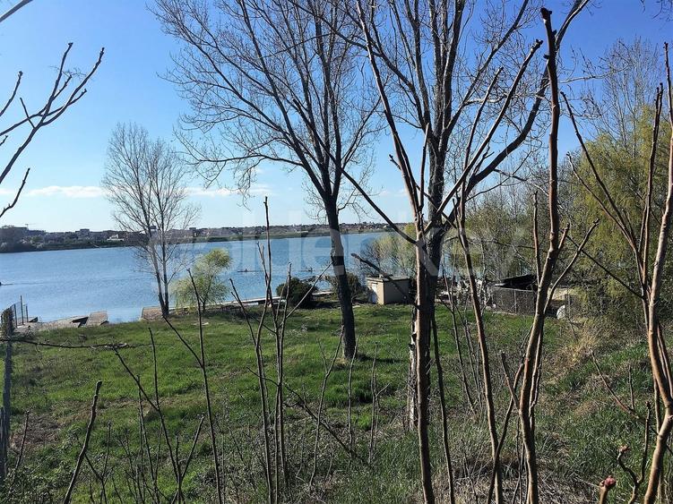 Teren universitate 1583mp - 3