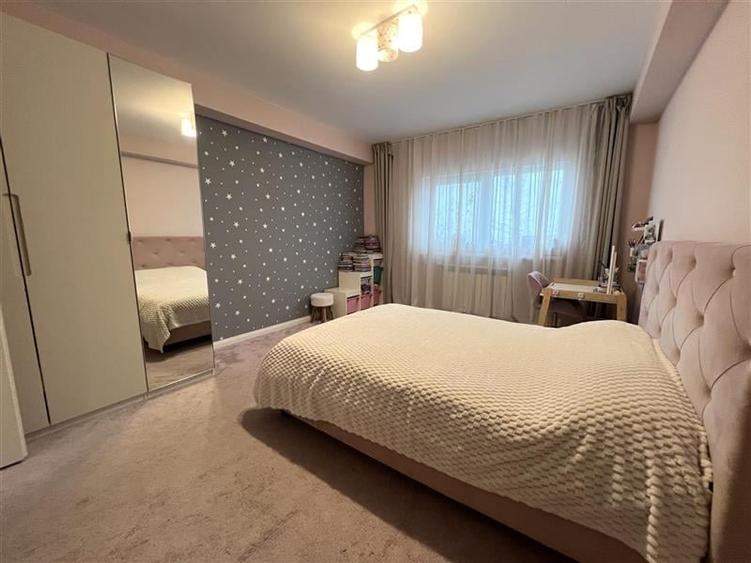 APARTAMENT 3 CAMERE MODERN II RENOVAT RECENT II 122 MP - 21