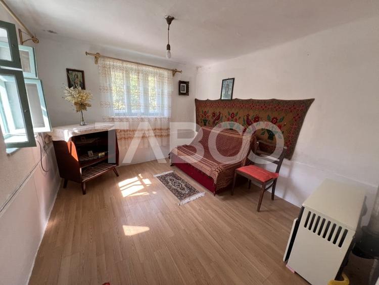 Casa de vanzare 4 camere 2 bai 1162 mp de curte si gradina in Toderita - 5