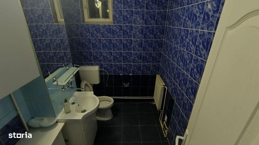 Spatiu comercial central, 40 mp, vitrina, acces din strada, salon - 1