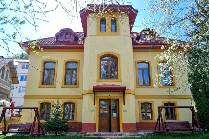 Vila Predeal, 11 camere, fost casino, fundație pe stanca/ Acceptam plata in rate - 6