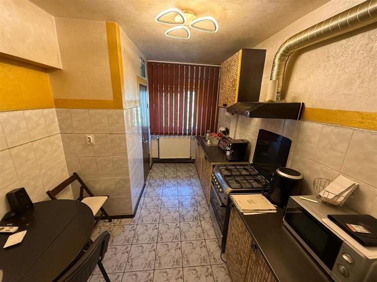 Apartament cu 2 camere decomandat în Dacia