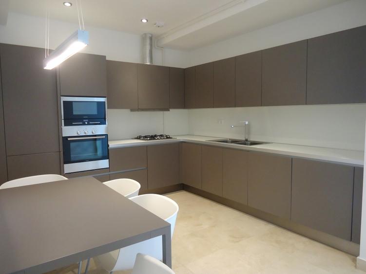 Spacios 4 rooms apartment with 4 bathrooms next to Verdi Park - 3