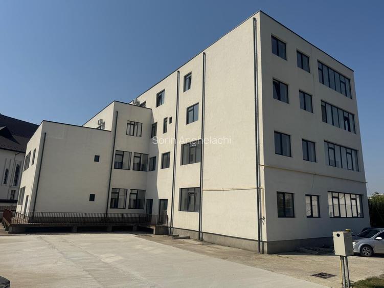 88 mp spatiu demisol Zimbru - Pasarela Octav Bancila , in bloc nou , intabulat