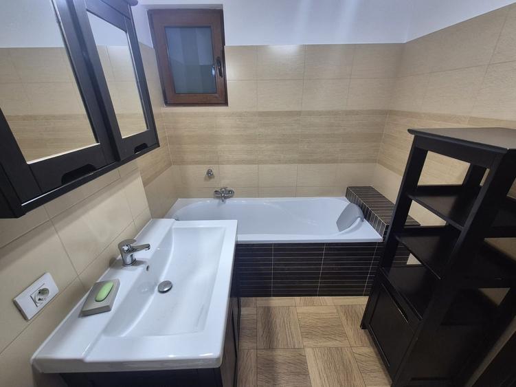 Bloc nou, sectiune mare, apartament 3 camere cu semineu, terasă mare si garaj - 13