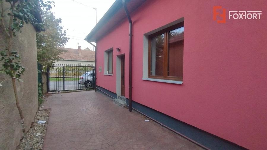 Casa tip calcan 5 camere, zona Mehala - Oportunitate investitie - 1