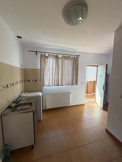 Inchiriez garsoniera zona Zetari - 5