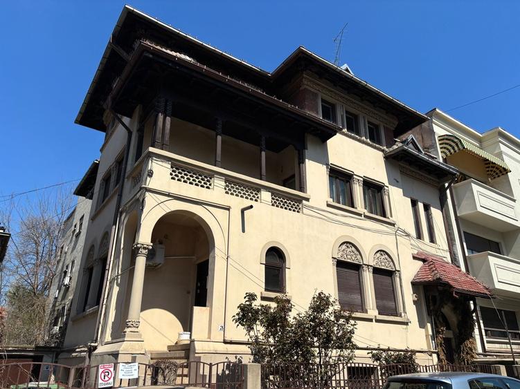 Locatie exceptionala,DOROBANTI,pe CAPITALE, duplex superb ,renovat,garaj ,180mp - 2