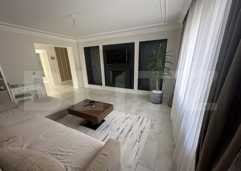 Casa 9 camere, 330 mp, 400 mp teren, zona Semicentrala - 1