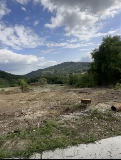 Teren intravilan ocnele mari / 8 min de oras / 1700 m2 - 6