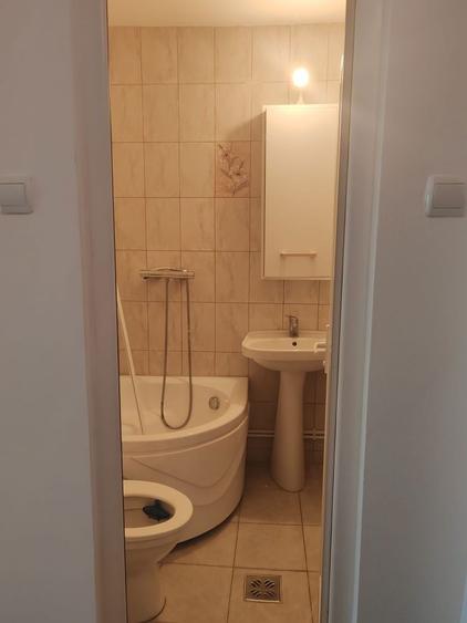 Proprietar inchiriez garsoniera I2 in spate la Reno Doja - 5