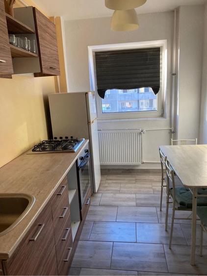 Apartament cu 2 camere decomandat în Crângași