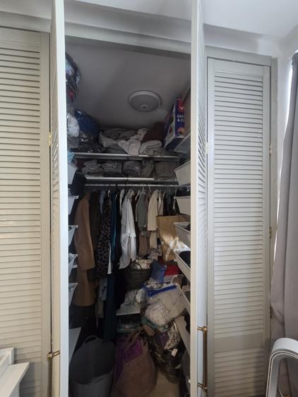 Apartament cu 3 camere semidecomandat, mobilat în Sânnicoară