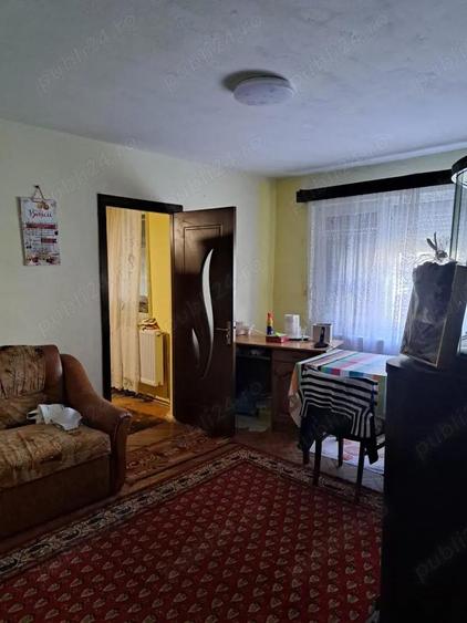 Apartament 3 camere de vanzare , Oituz M15 , et. 1 , 55.000 euro neg - 1
