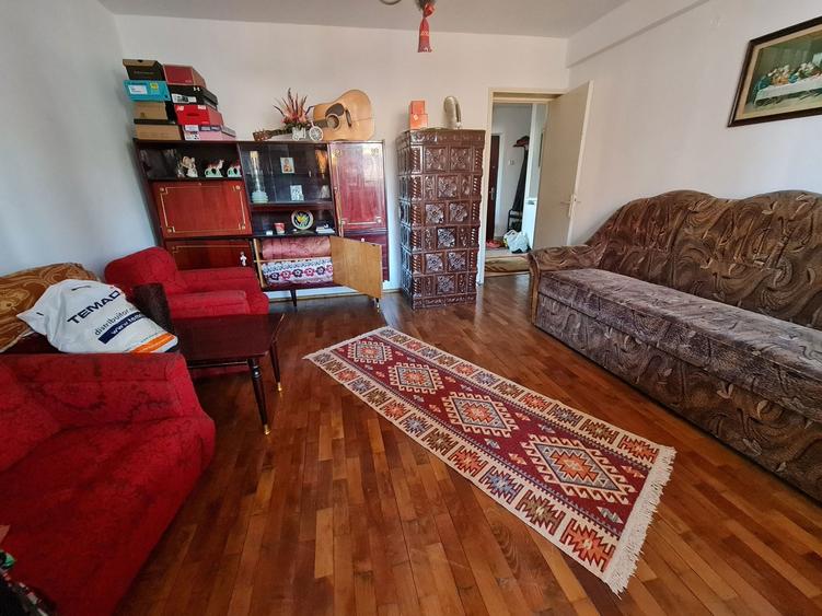 Vand apartament 3 camere +dependinte, oras Ghimbav. - 7
