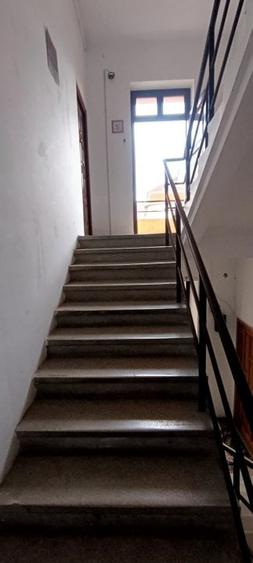 Apartament spatios cu vedere spre Tampa in casa solida - 9