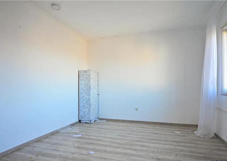 FILM! Complex agrozootehnic cu traditie, echipat,pretios pot - 10