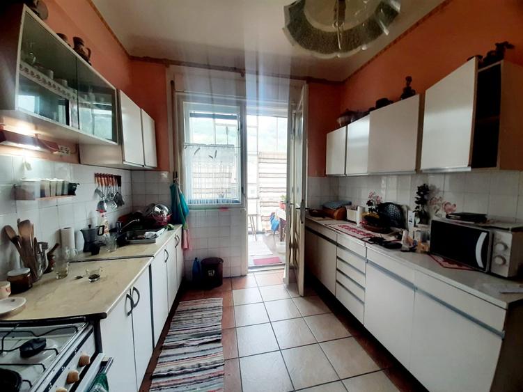 Apartament spațios  central – 120 mp construiti - 10