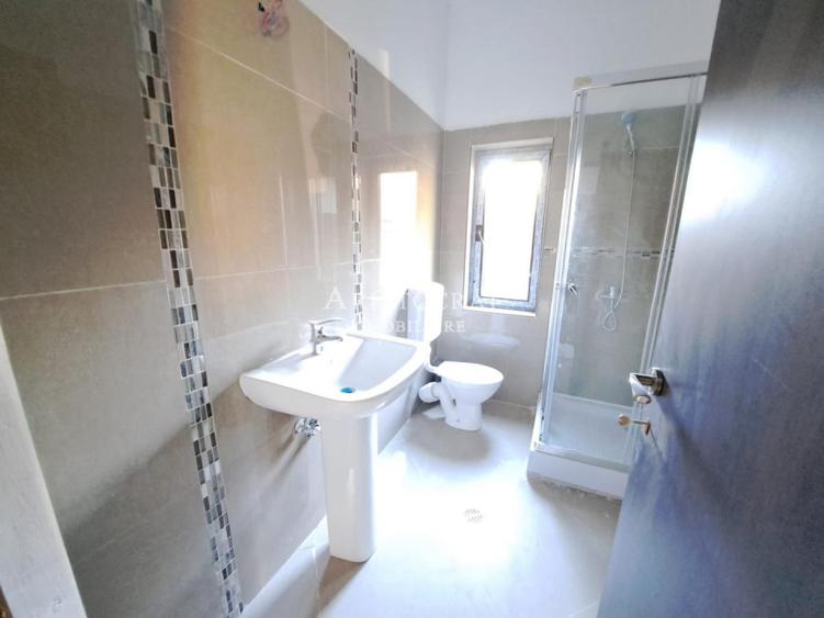 Vila Tip Duplex  generoasa cu vedere lac - 18