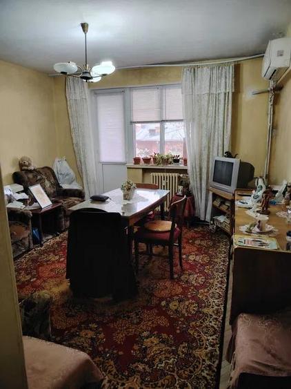Drobeta Turnu Severin Str. Traian, langa Primarie - 2