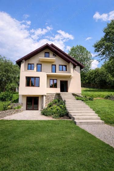 Casa de vanzare la munte, 5 camere, curte mare, garaj jud. Neam?, aproape de Manastirea Pangara?i - 4