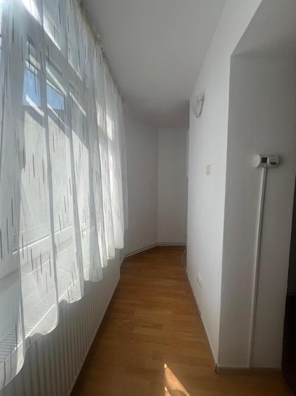 Garsoniera 27mp D-va Nord finisata 31.500eur neg usor - 4