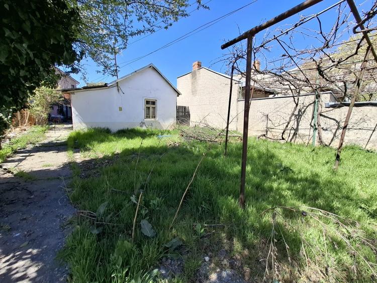 TEREN CASA  |  DACIA  |   ZONA B.P. HASDEU - 2