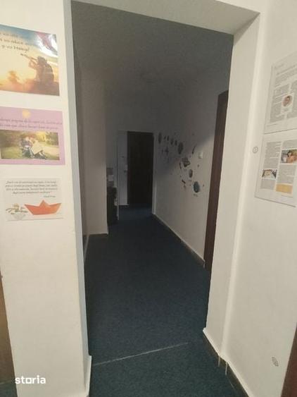 Apartament cu 4 camere în Tei