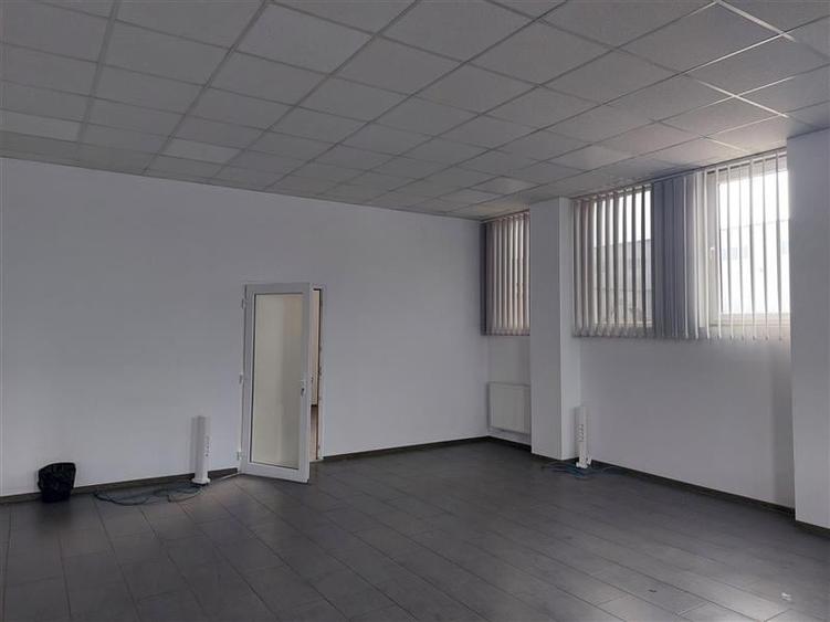 Hala noua cu acces la sos. de centura - 6