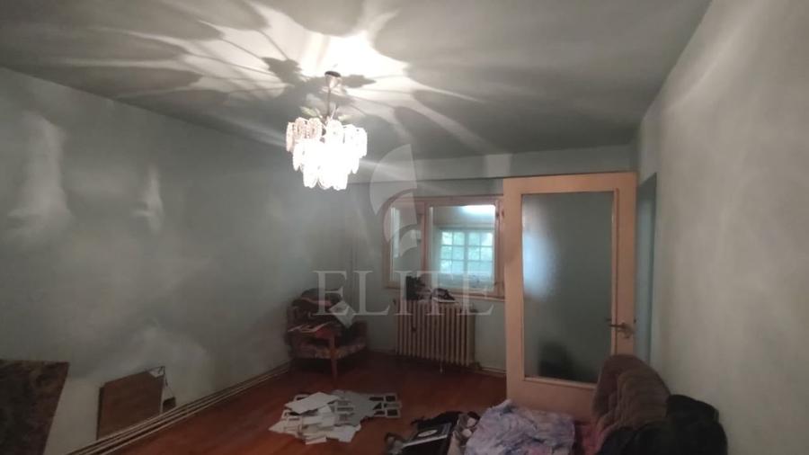 Apartament 3 camere &icirc;n zona PADURII - 6