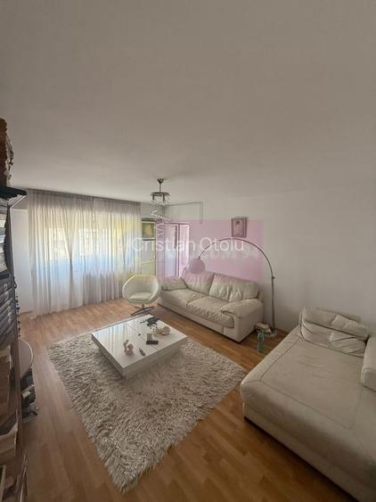 Apartament 3 camere LUX 85mp + loc parcare - Cal. Calarasilor Apartament 3 camere LUX 85mp + loc parcare - Cal. Calarasilor