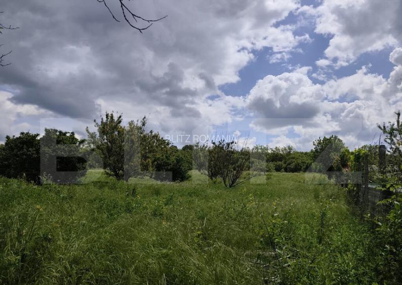 Teren intravilan de vanzare, 860 mp, cu toate utilitatile, z