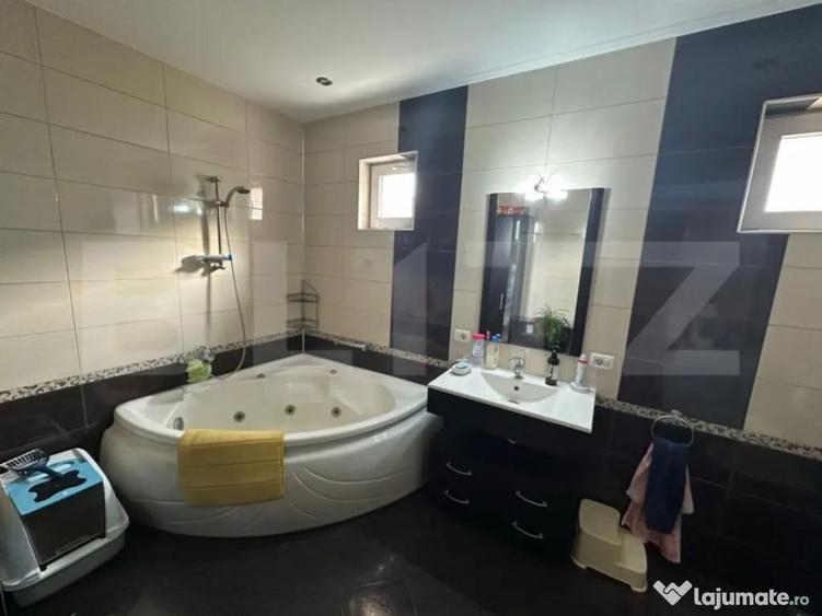 Casa Individuala cu 5 camere, SU=248mp / ST=761 mp, Zona Bla - 9