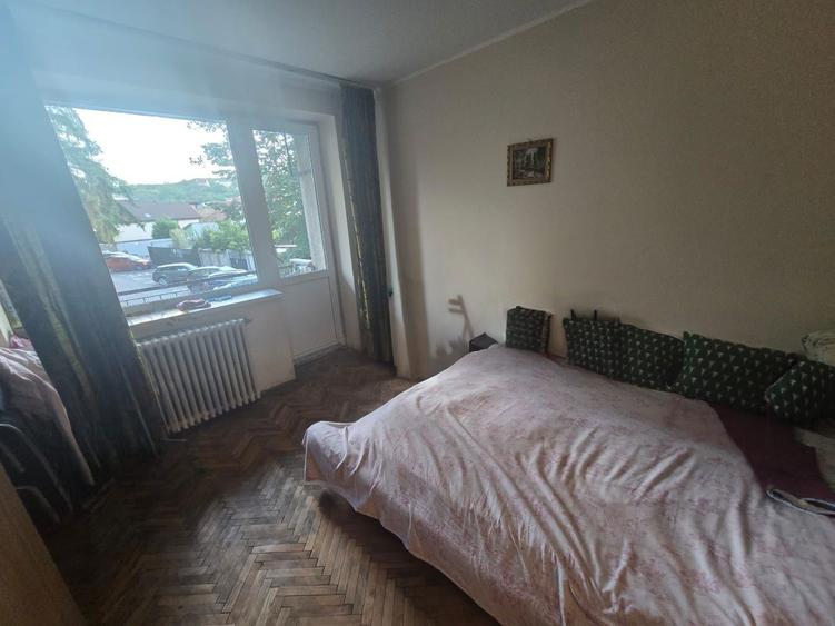 Apartament 2 camere, decomandat, 53 mp, zona 1 Mai - 3