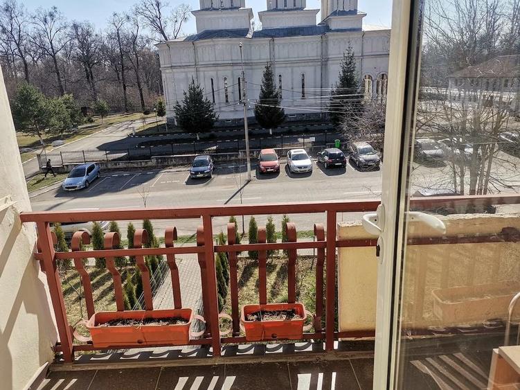 Apartament 2 camere de vanzare Plopeni, Prahova - 5