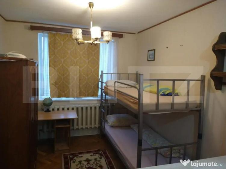 Casa individuala de inchiriat, cu 5 camere, 250 mp, zona Cet - 3