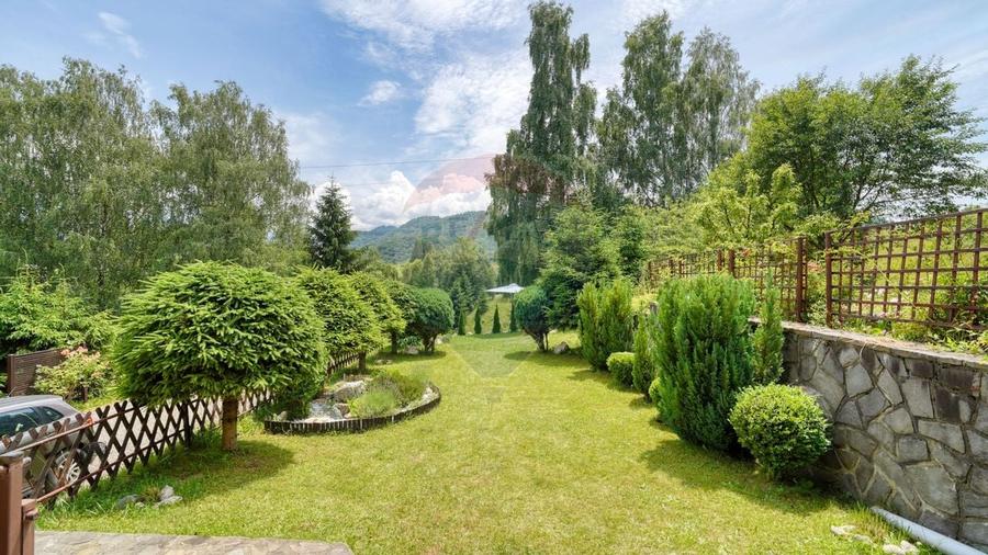 Casa / Vila  de vacanta ideala in satul Drumul Carului, zona Moieciu - 8