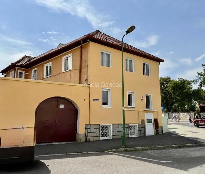 Casa de vanzare, Centrul Brasovului Casa de vanzare, Centrul Brasovului