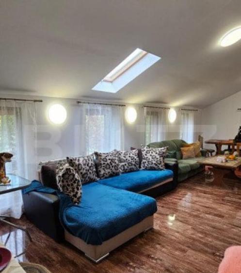 Casa deosebita, 3000 mp teren, 6 camere zona linistita - Bar - 15