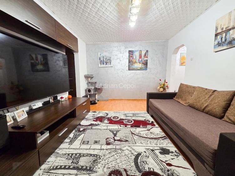 Apartament 3 camere semidecomandate, etaj 1, zona Zimbru, Miron Costin