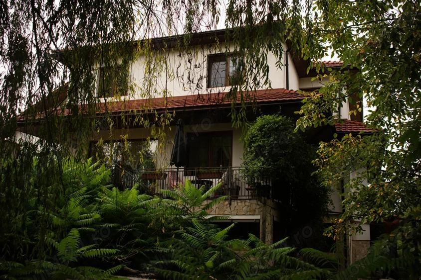 Casa 550 mp cu teren 2000 mp versatila ?i pozi?ionata perfect - 2