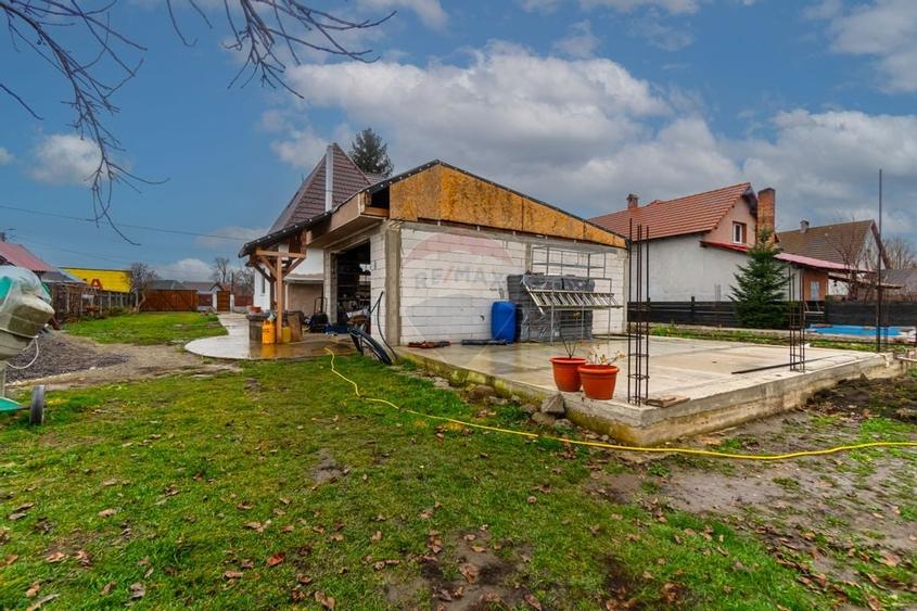 Vila cu 8 camere, 7150 mp teren intravilan I OZUN, COVASNA| COMISION 0 - 48