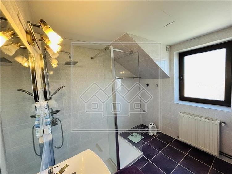 Casa de vanzare in Sibiu - individuala - 210 mp utili + 500 mp teren - 26