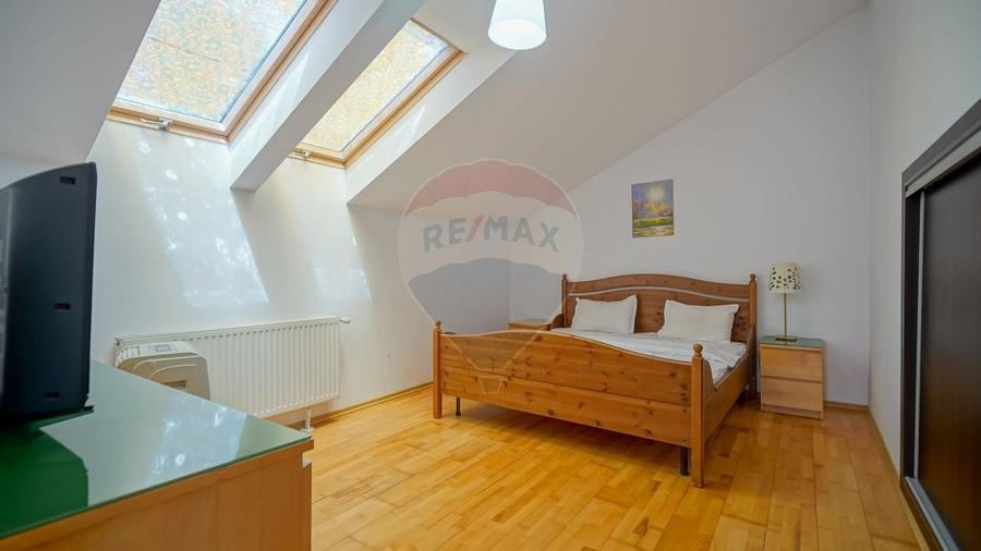 VILA PANORAMICA PE DRUMUL POIENII –PRIVELISTI UNICE ASUPRA BRASOVULUI - 16